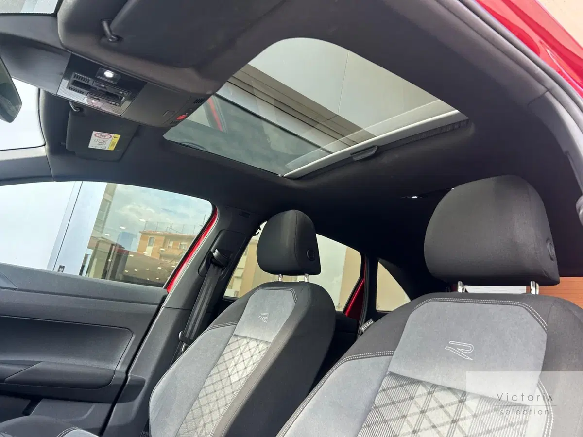 Volkswagen Taigo usata a Brescia (9)