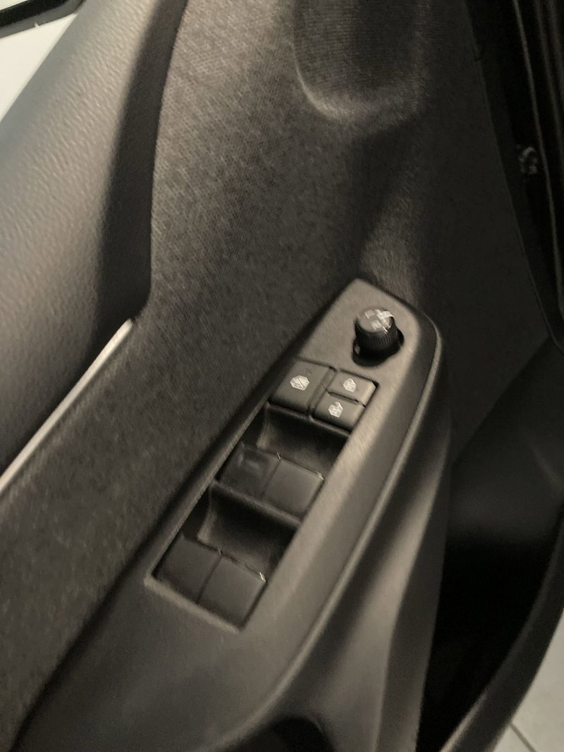 Toyota Yaris usata a Foggia (9)