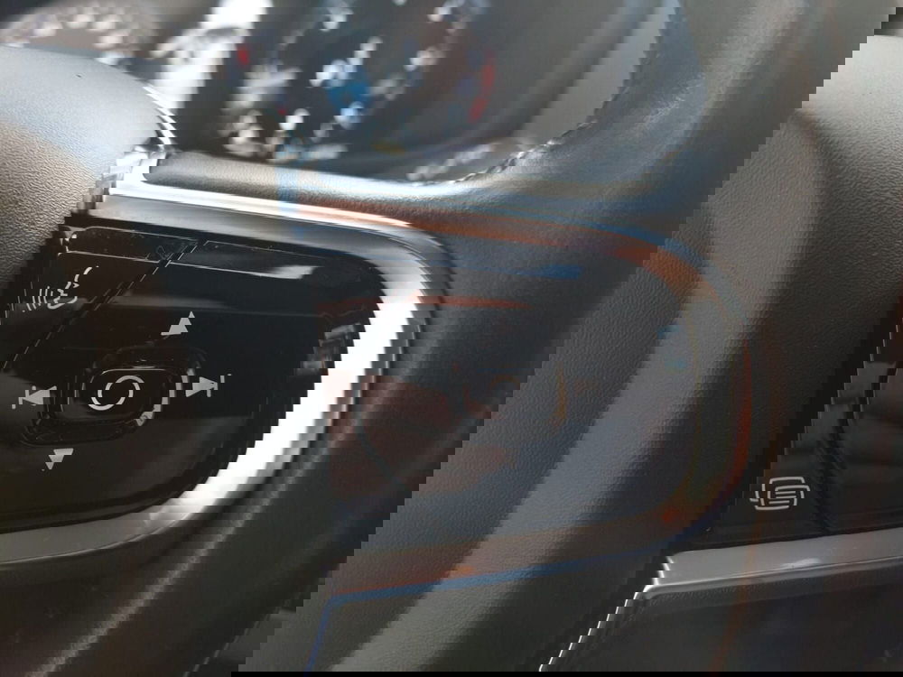 Volvo XC90 usata a Bari (12)