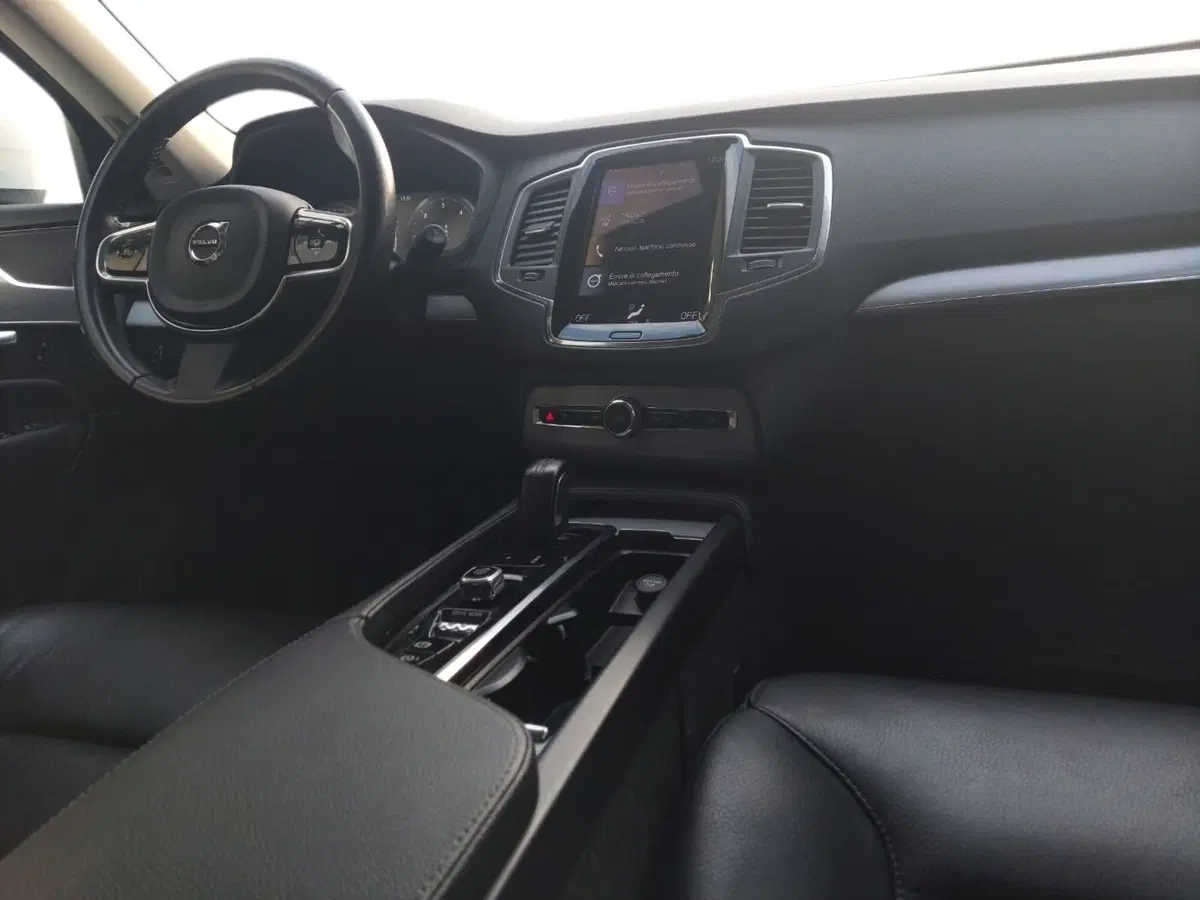 Volvo XC90 usata a Bari (3)