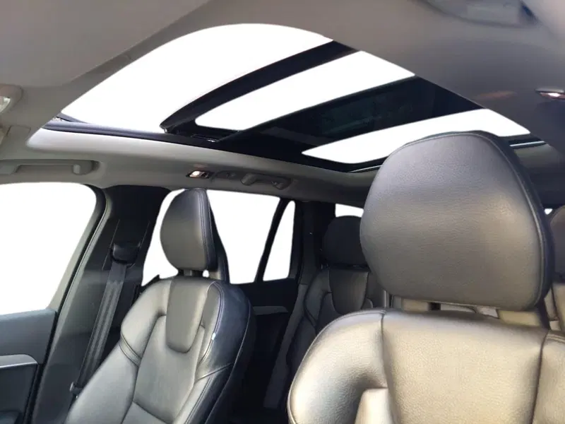 Volvo XC90 usata a Bari (4)
