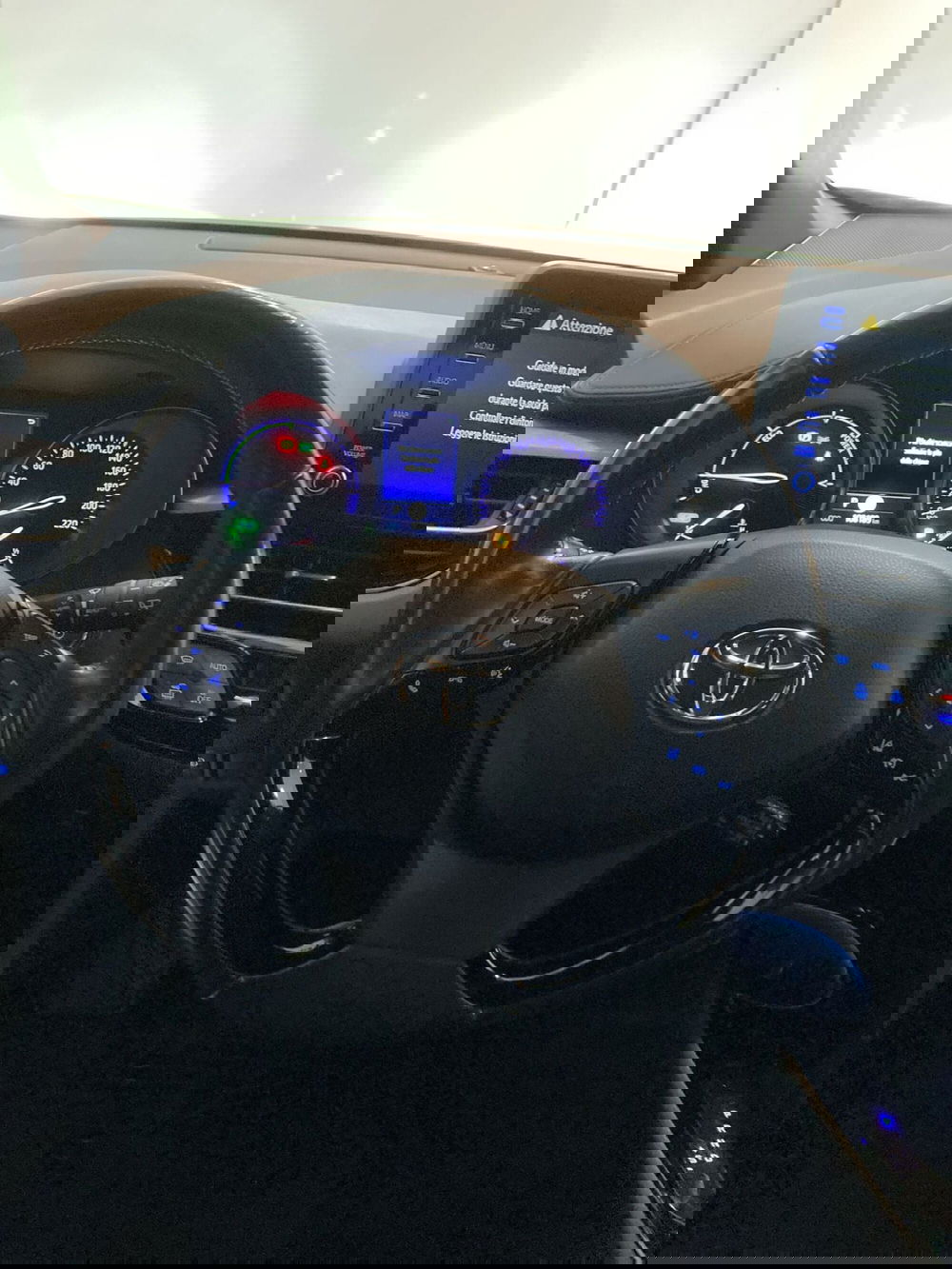 Toyota Toyota C-HR usata a Barletta-Andria-Trani (11)