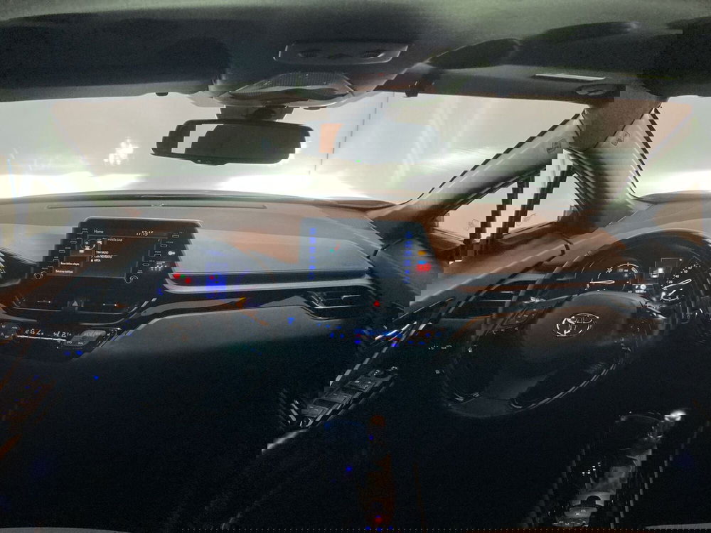 Toyota Toyota C-HR usata a Barletta-Andria-Trani (17)