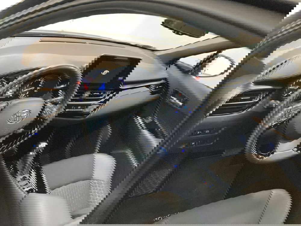 Toyota Toyota C-HR usata a Barletta-Andria-Trani (10)