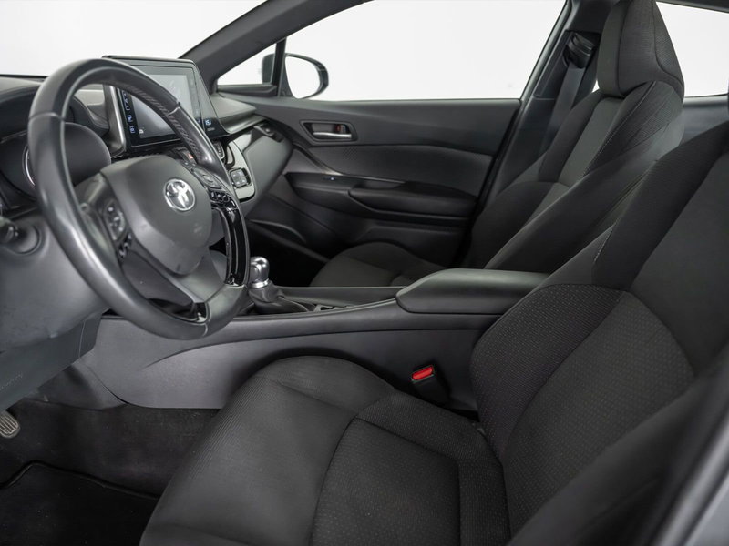 Toyota Toyota C-HR usata a Foggia (12)