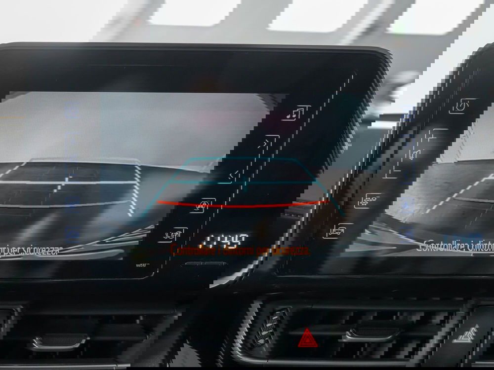 Toyota Toyota C-HR usata a Foggia (16)