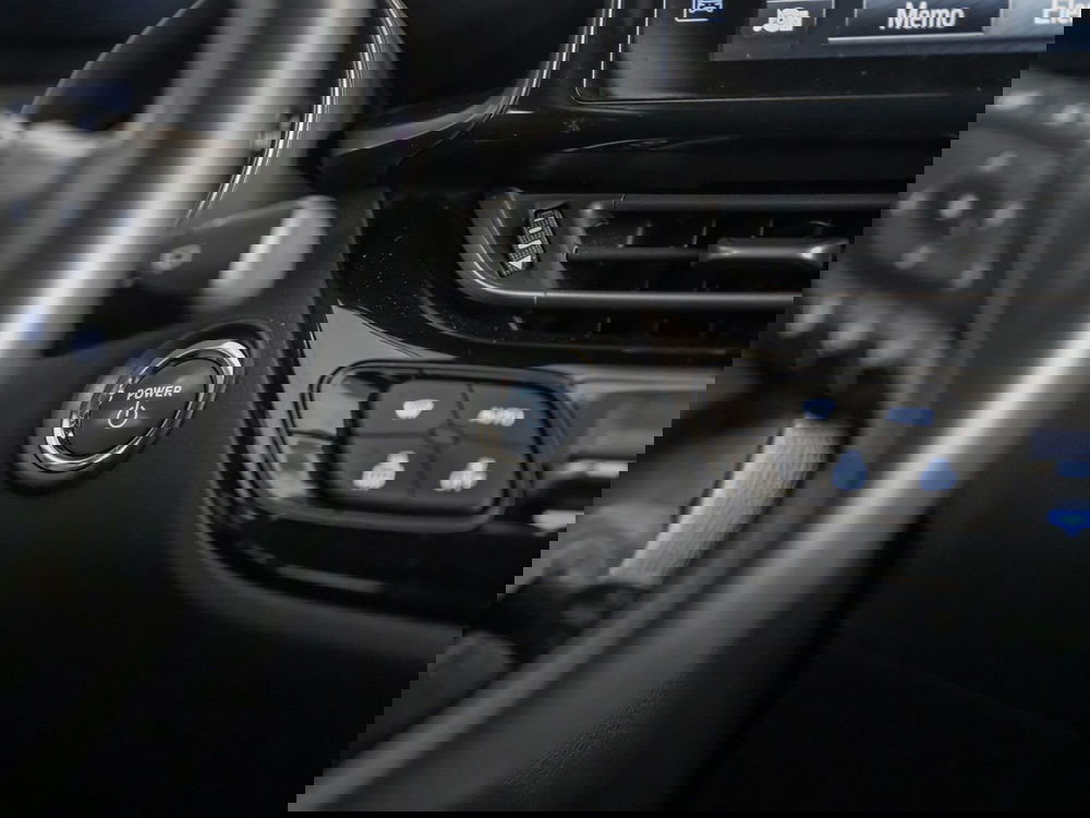 Toyota Toyota C-HR usata a Foggia (19)