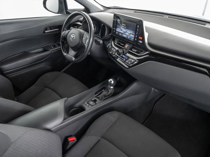 Toyota Toyota C-HR usata a Foggia (6)