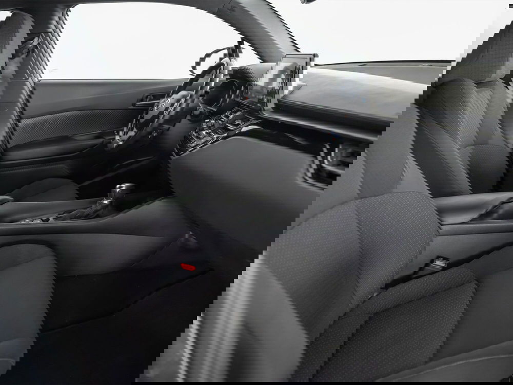 Toyota Toyota C-HR usata a Foggia (7)