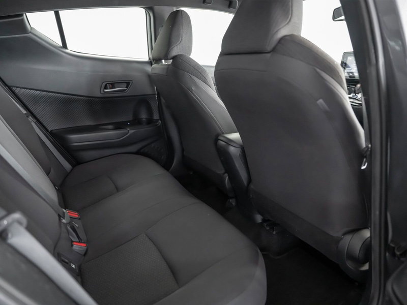 Toyota Toyota C-HR usata a Foggia (8)