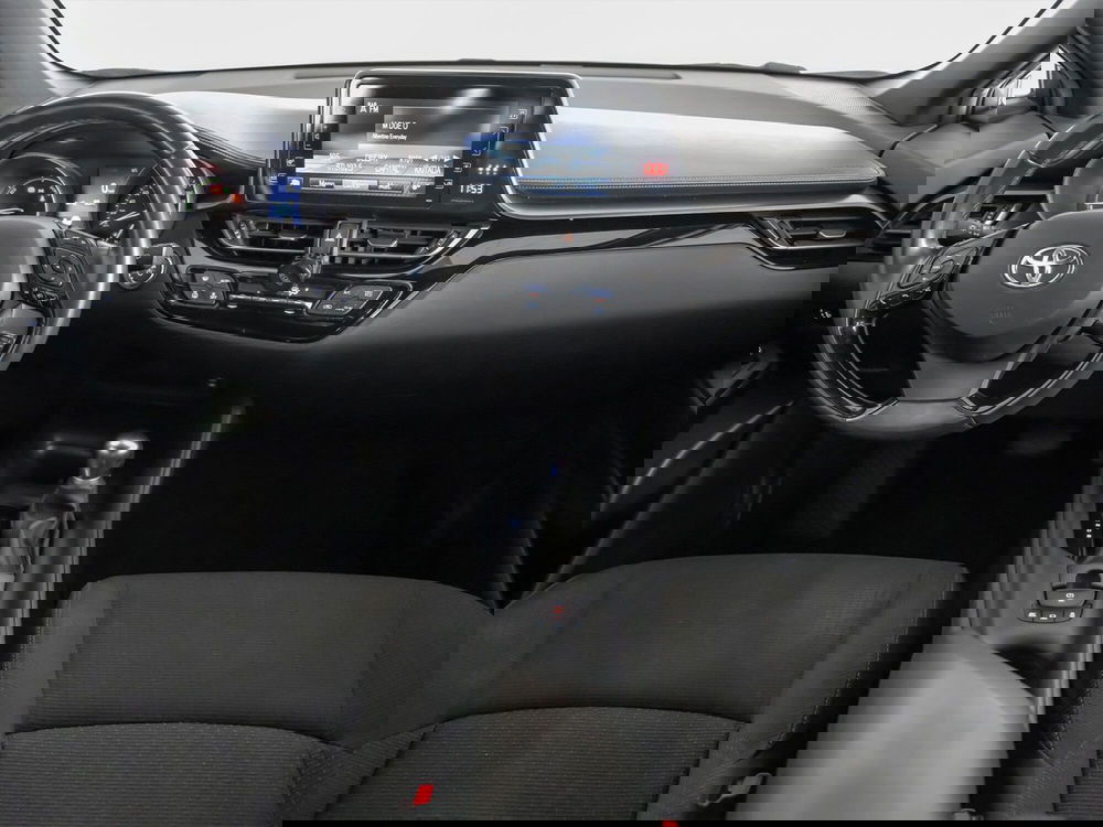 Toyota Toyota C-HR usata a Foggia (9)