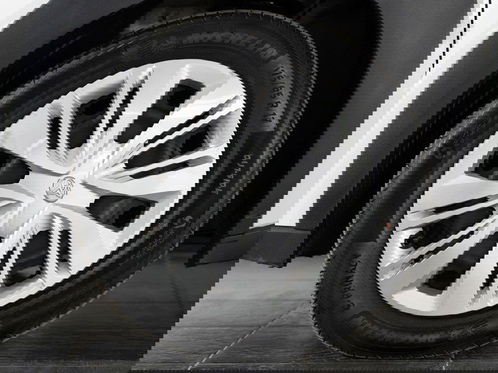 Toyota Aygo X usata a Foggia (15)