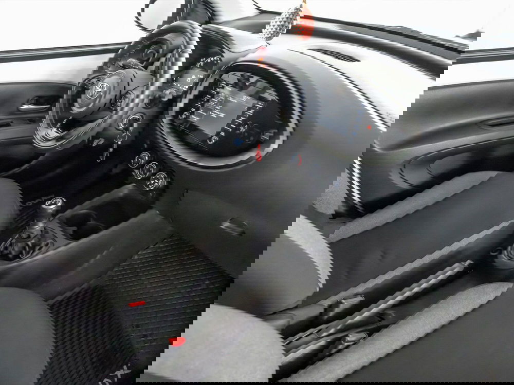 Toyota Aygo X usata a Foggia (6)