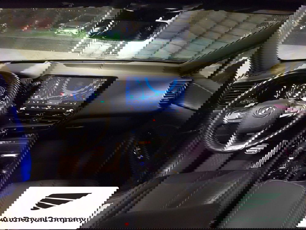 Lexus NX usata a Roma (10)