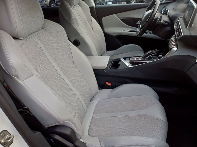 Peugeot 3008 usata a Modena (11)