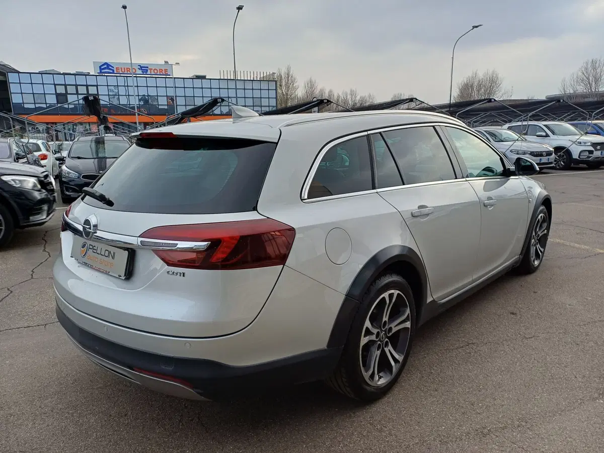 Opel Insignia Station Wagon usata a Modena (5)