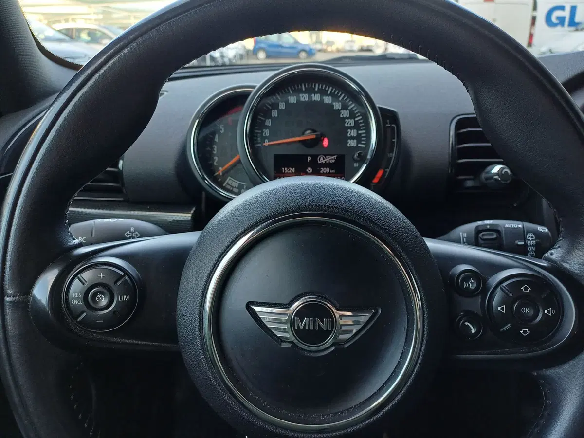 MINI Mini Clubman usata a Modena (19)