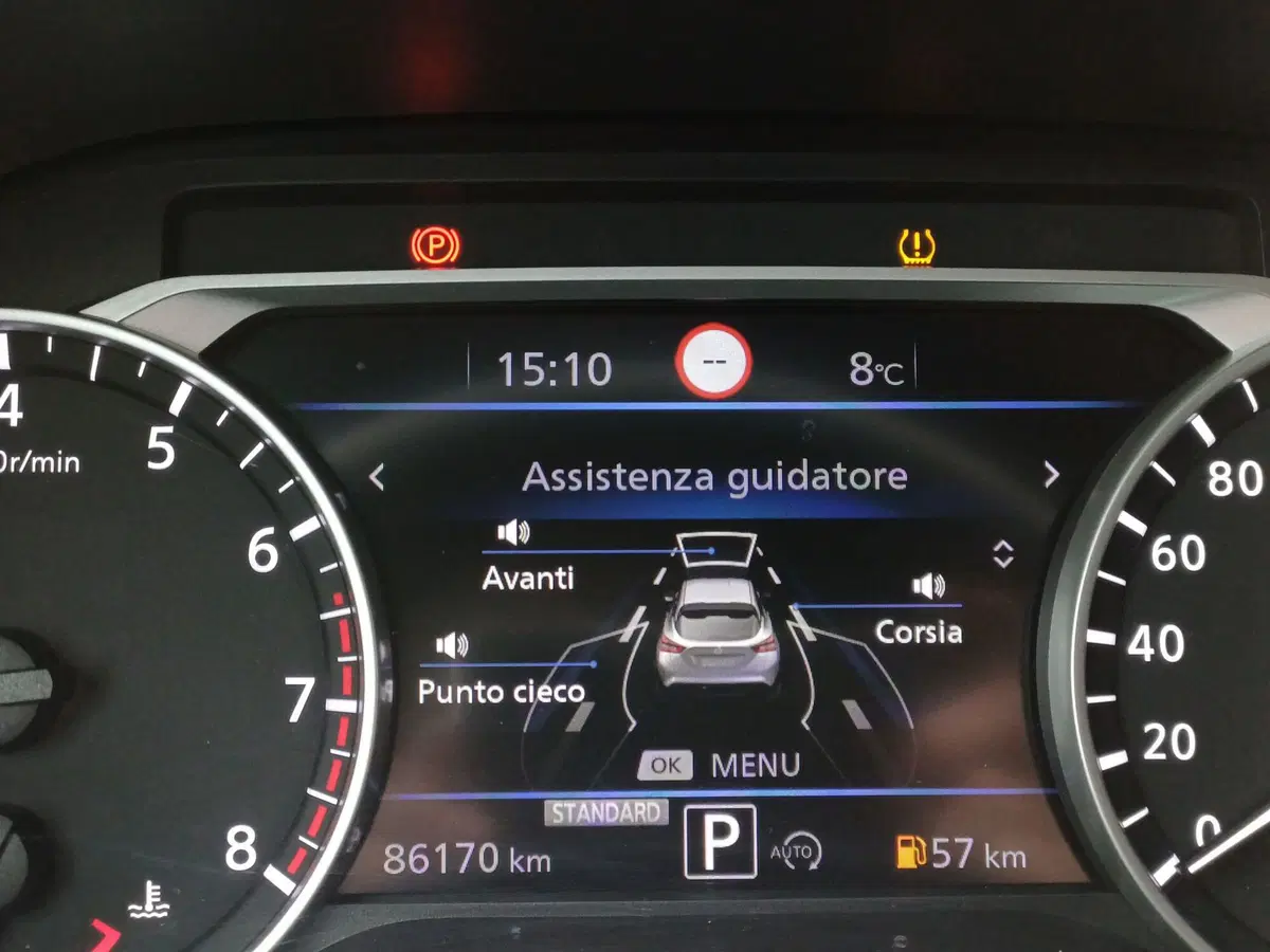 Nissan Juke usata a Modena (12)