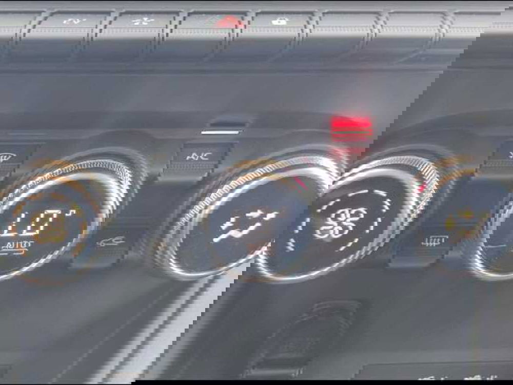 Renault Captur usata a Latina (17)