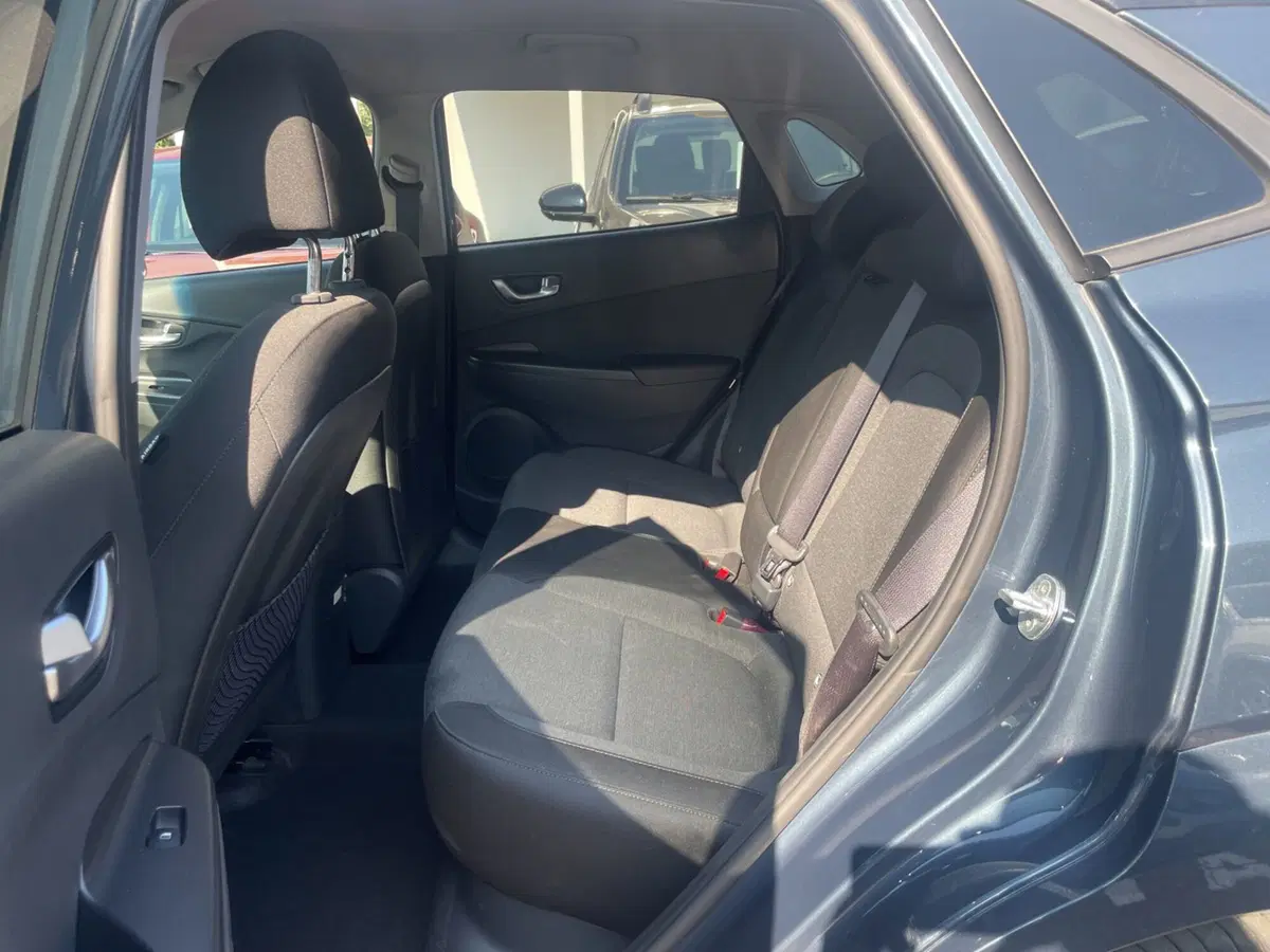 Hyundai Kona usata a Roma (13)