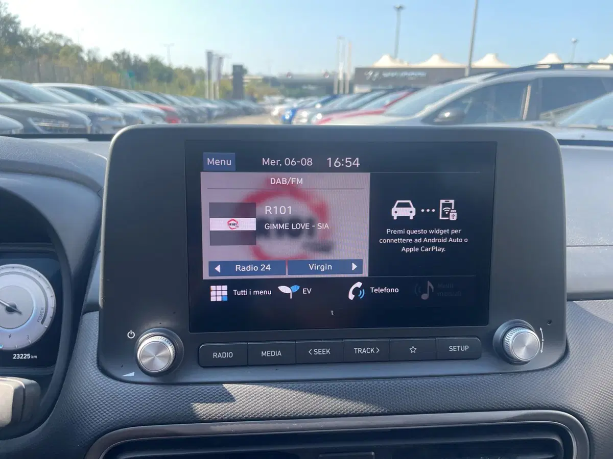 Hyundai Kona usata a Roma (16)