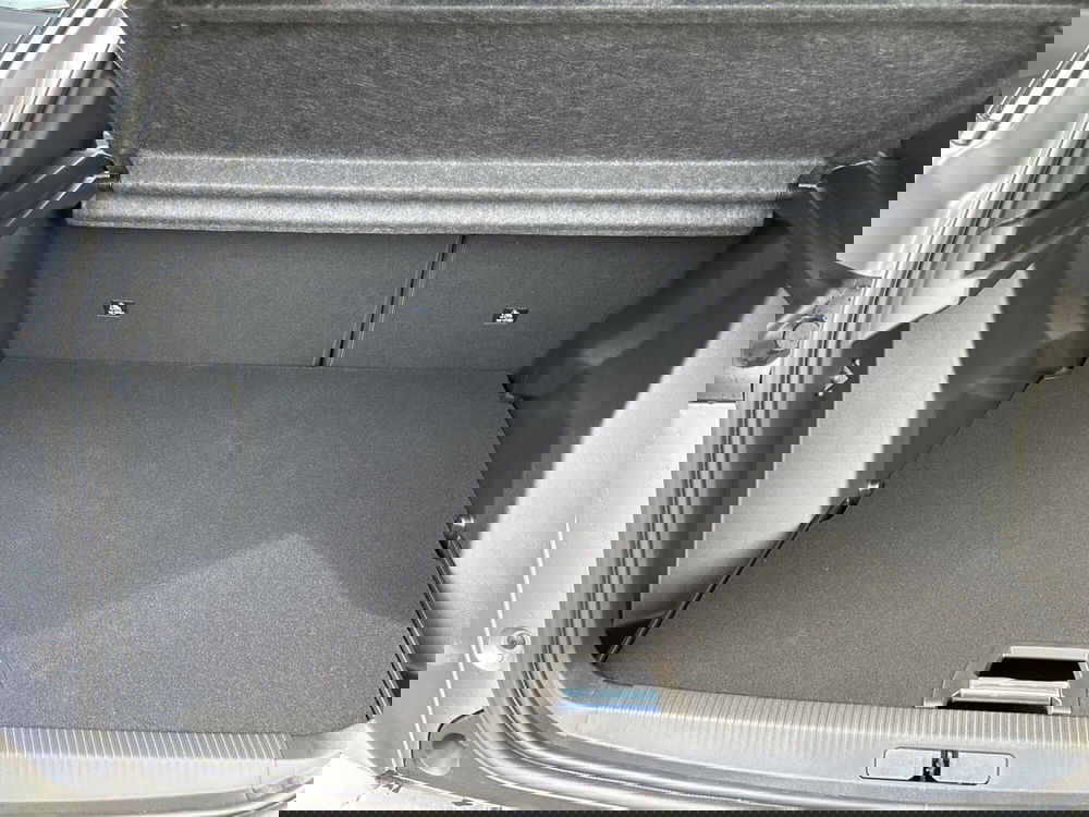 Peugeot 2008 nuova a Roma (10)