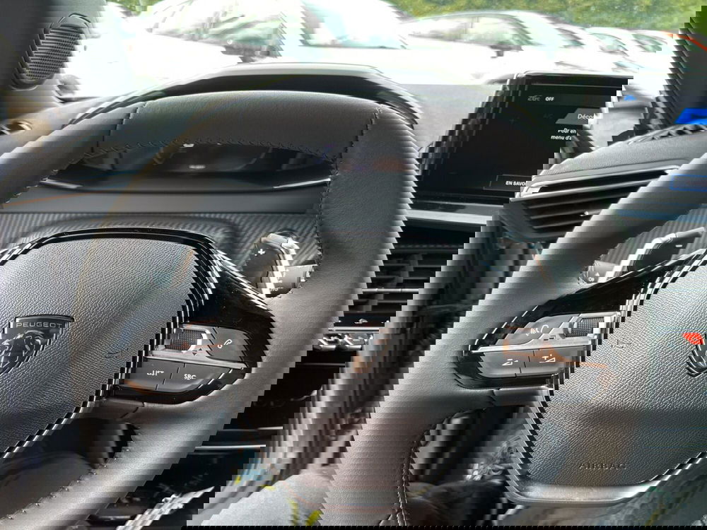 Peugeot 2008 nuova a Roma (13)