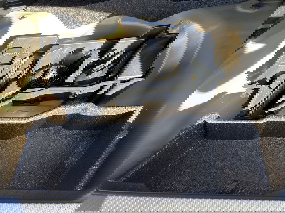 Peugeot 2008 nuova a Latina (11)