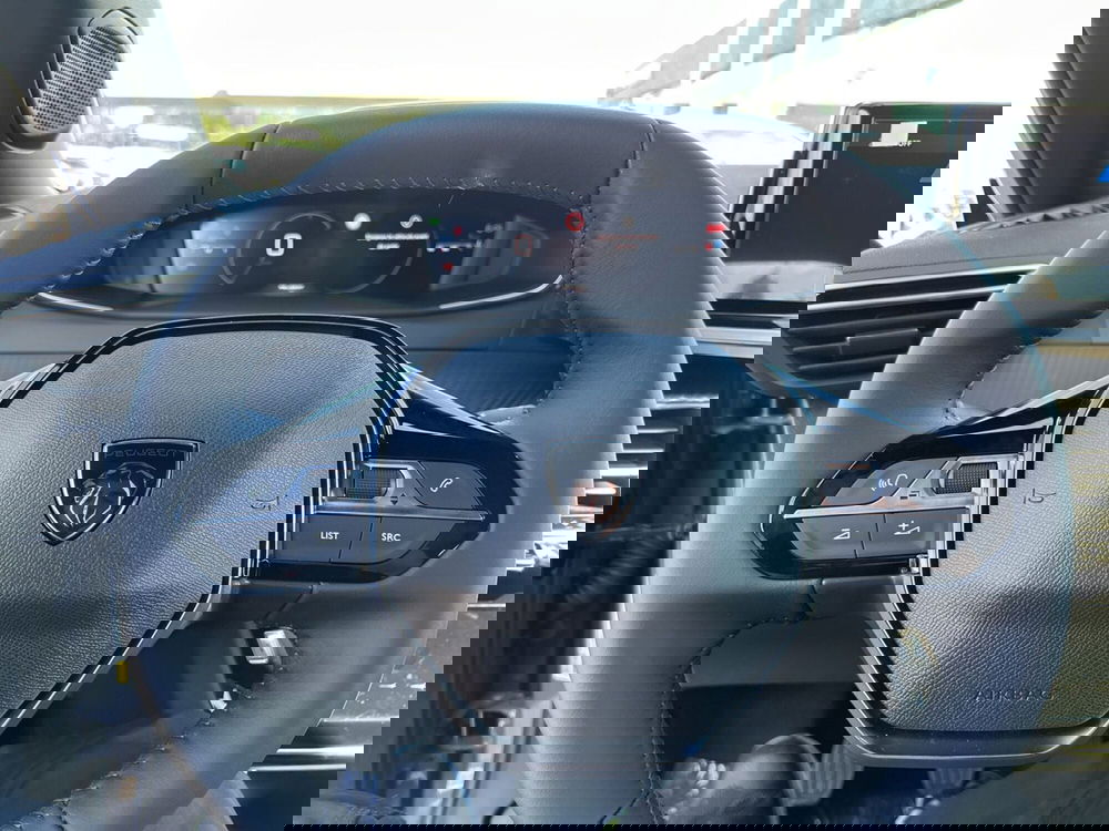 Peugeot 2008 nuova a Latina (14)