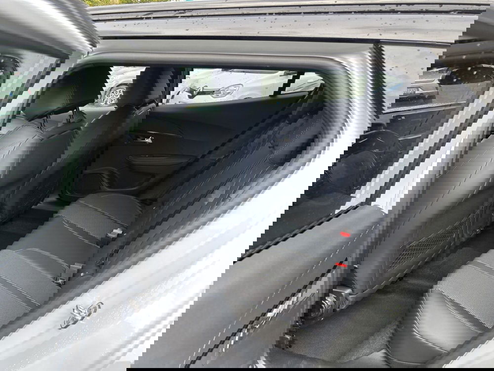 Peugeot 2008 nuova a Roma (13)