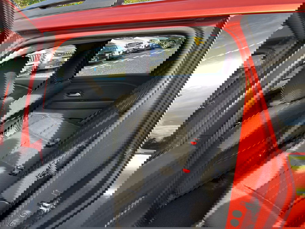 Dacia Jogger usata a Roma (12)