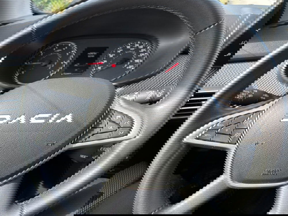 Dacia Jogger usata a Roma (15)