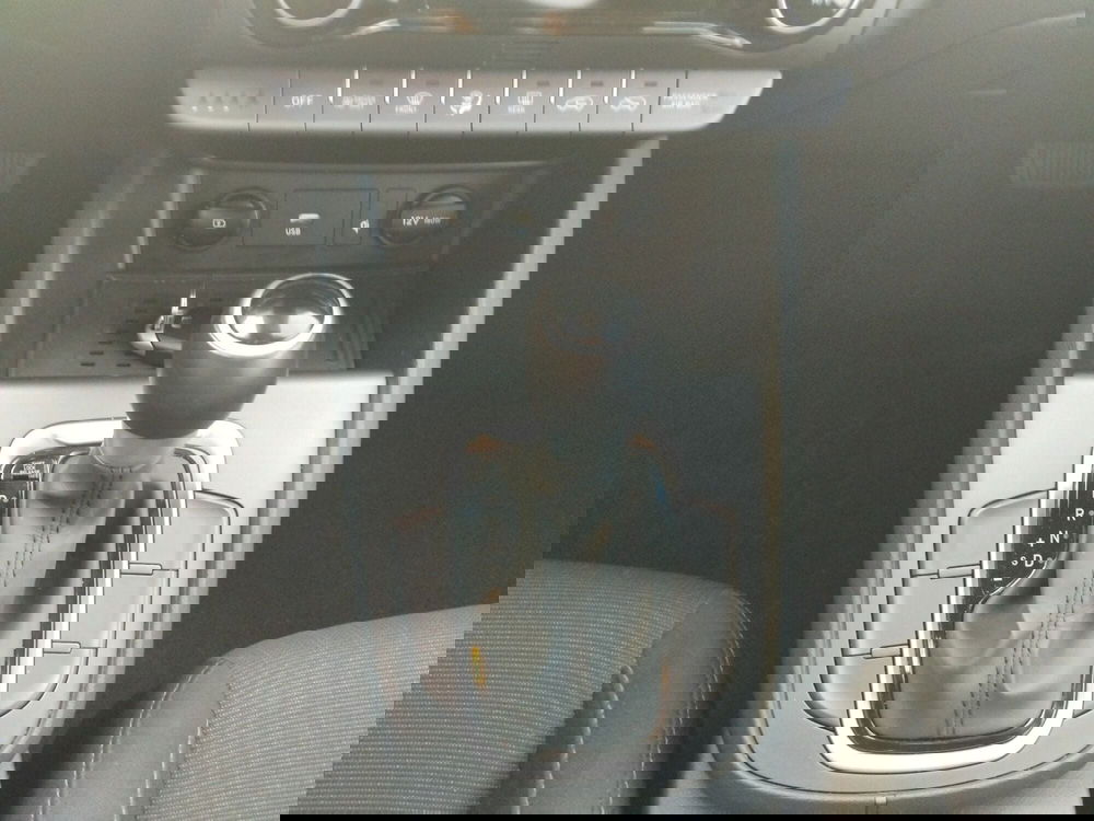 Hyundai Kona usata a Latina (16)