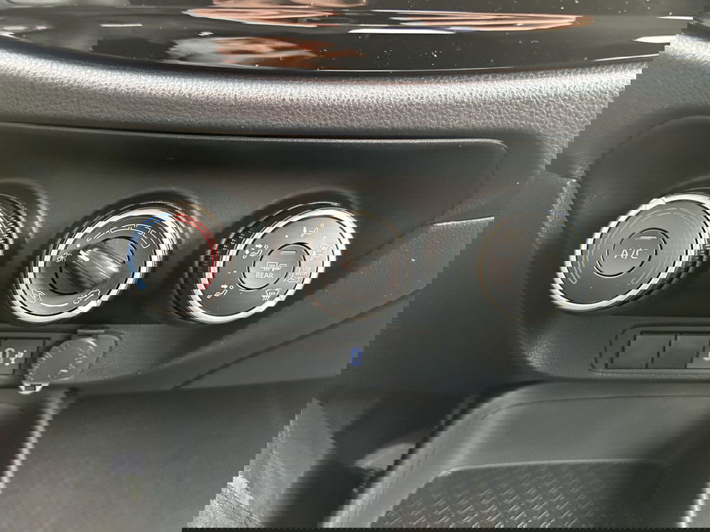 Toyota Aygo X nuova a Latina (19)