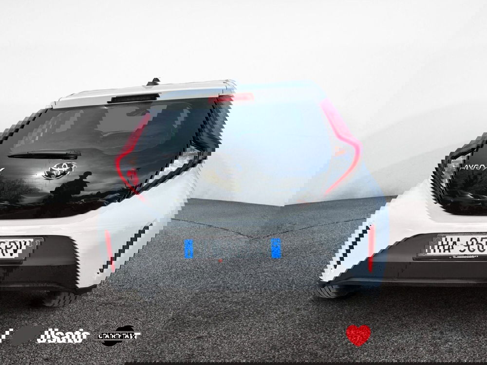Toyota Aygo X nuova a Latina (5)
