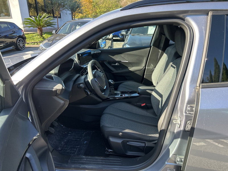 Peugeot 2008 nuova a Roma (13)