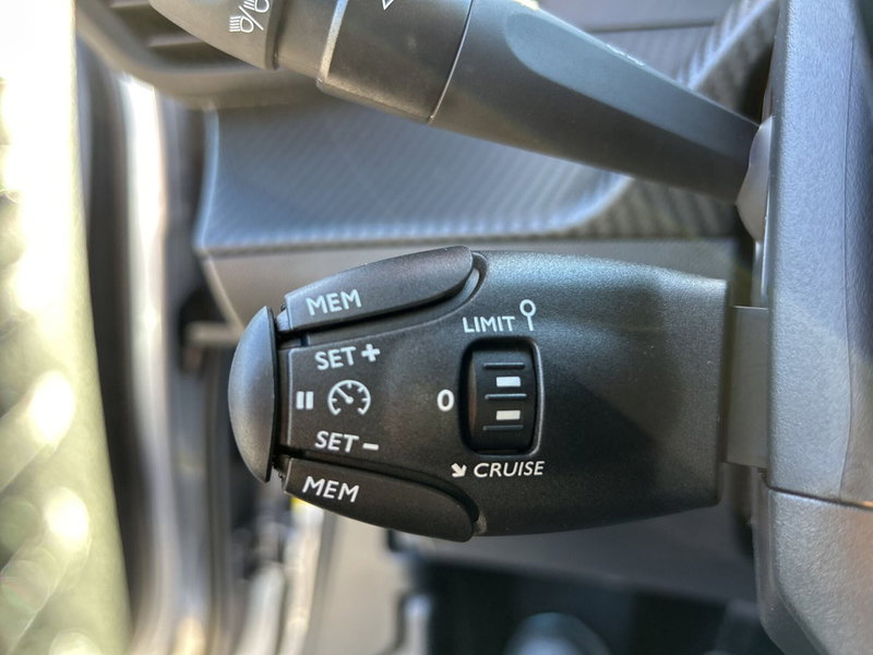 Peugeot 2008 nuova a Roma (14)