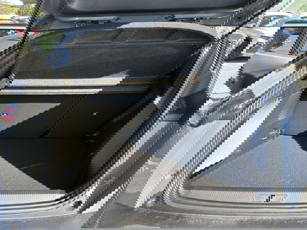 Peugeot 2008 nuova a Roma (10)