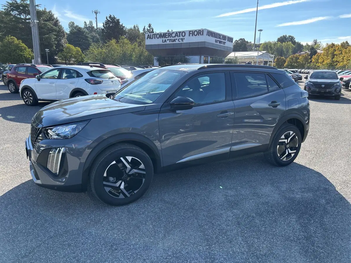 Peugeot 2008 nuova a Roma (8)