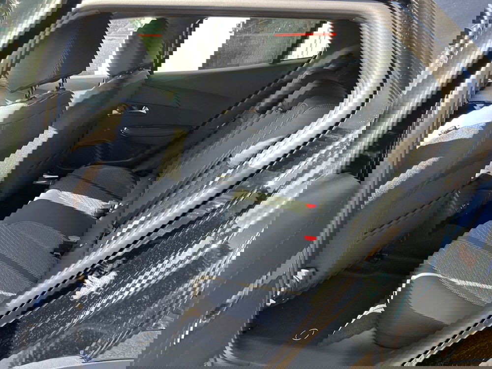 Peugeot 2008 nuova a Roma (12)