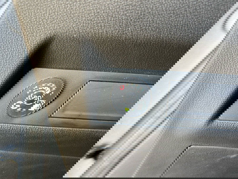 Renault Captur usata a Latina (14)