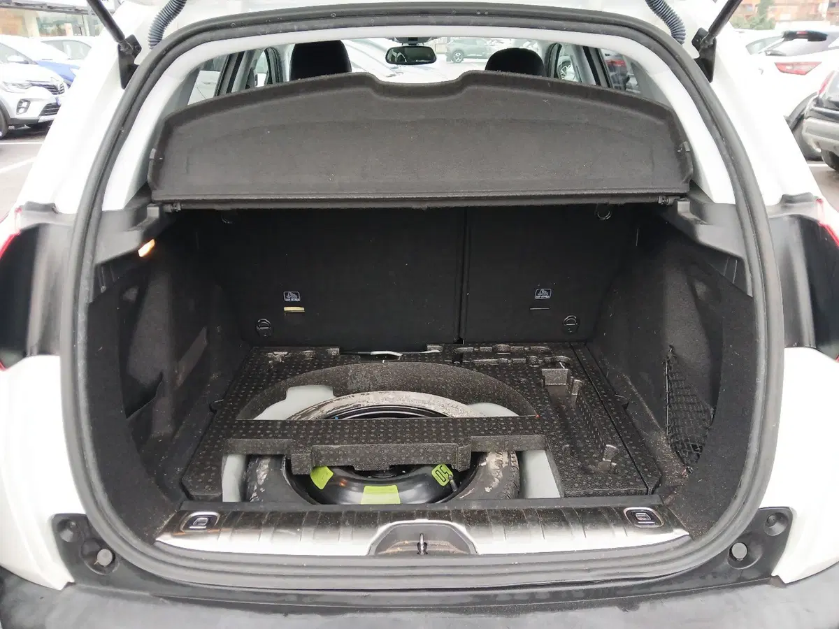 Peugeot 2008 usata a Latina (11)