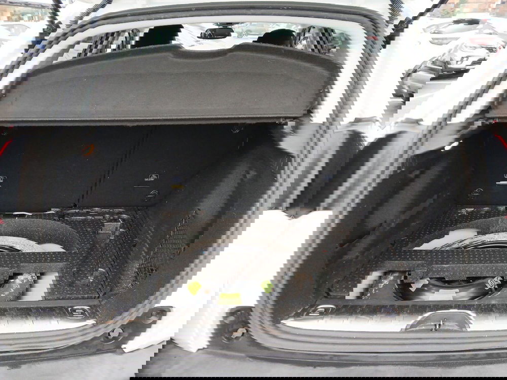 Peugeot 2008 usata a Latina (11)