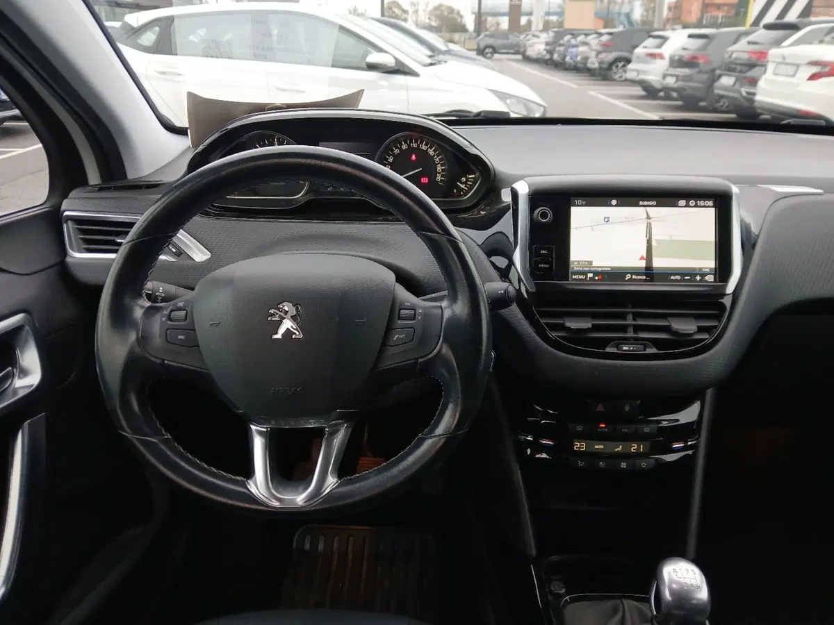 Peugeot 2008 usata a Latina (12)
