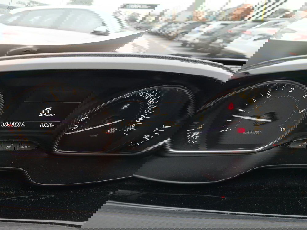 Peugeot 2008 usata a Latina (14)