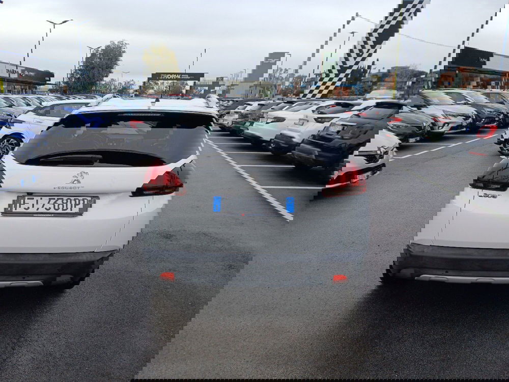 Peugeot 2008 usata a Latina (5)