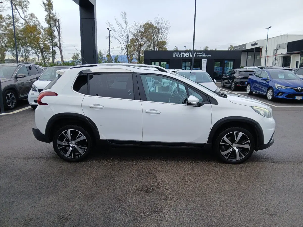 Peugeot 2008 usata a Latina (8)