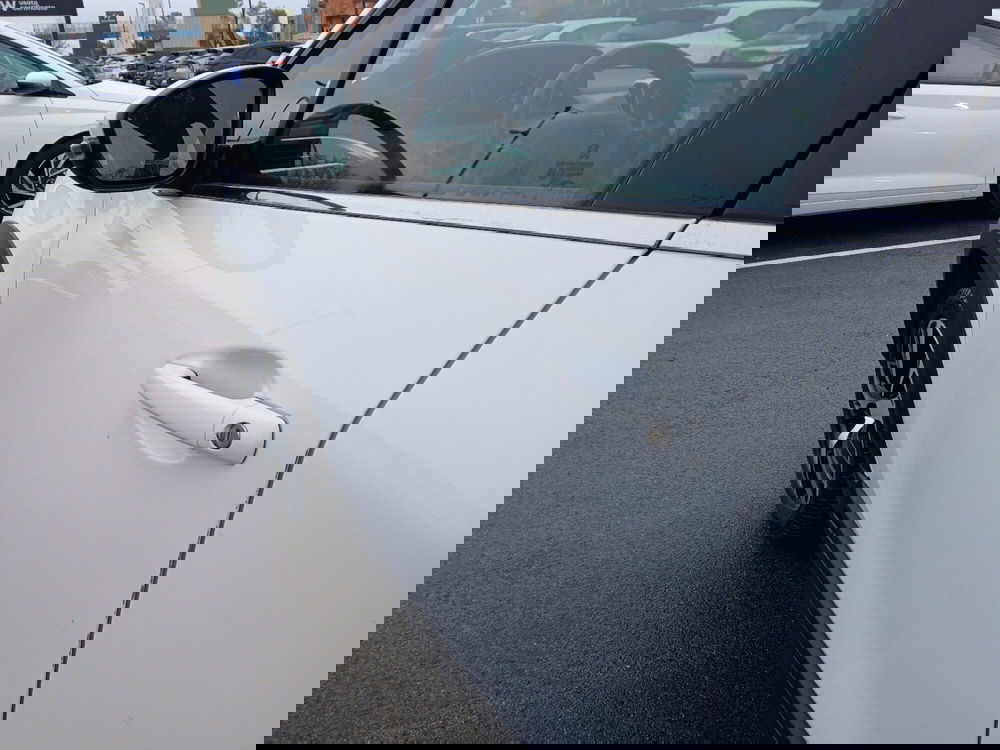 Peugeot 2008 usata a Latina (9)