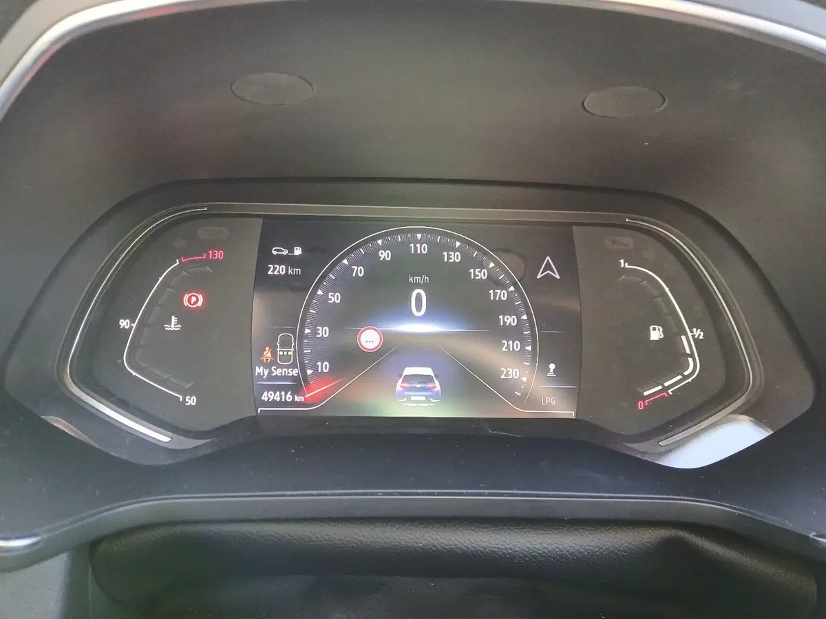 Renault Captur usata a Latina (14)