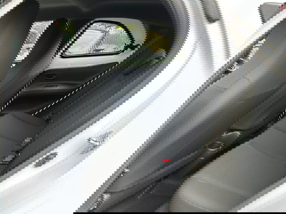 Toyota Aygo X nuova a Roma (11)